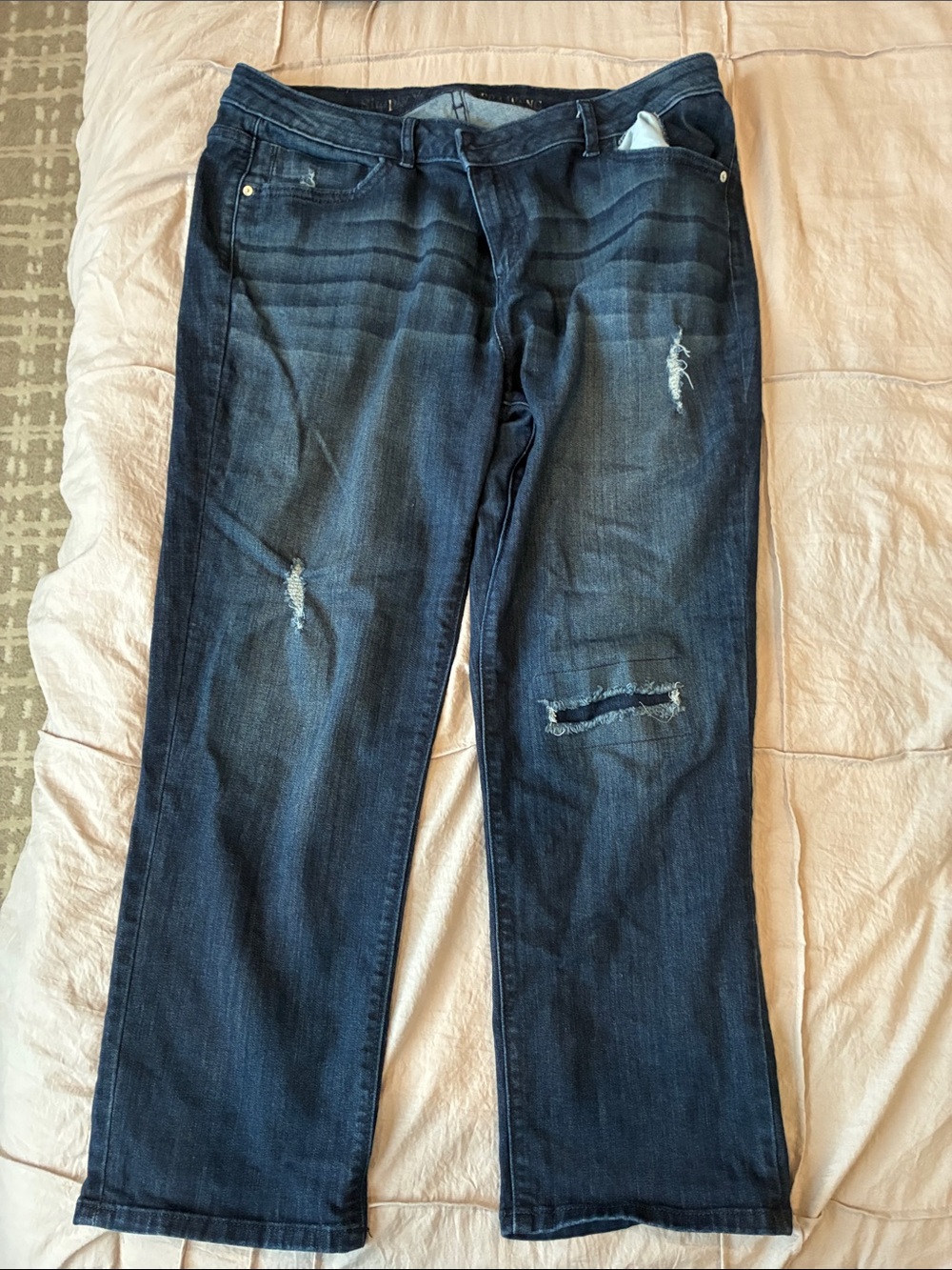 Vera Wang Dark Blue Straight Leg ankle Jeans